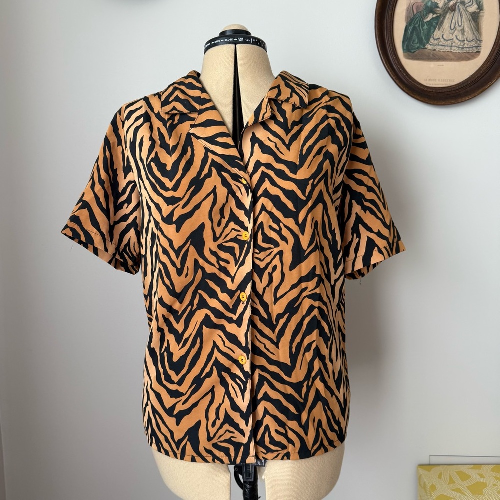 Vintage 1980s Tiger Print Blouse - Truffles - Picture 3 of 8